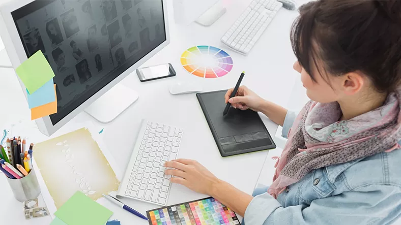 What Career Opportunities Are There After a Graphic Designing Course?